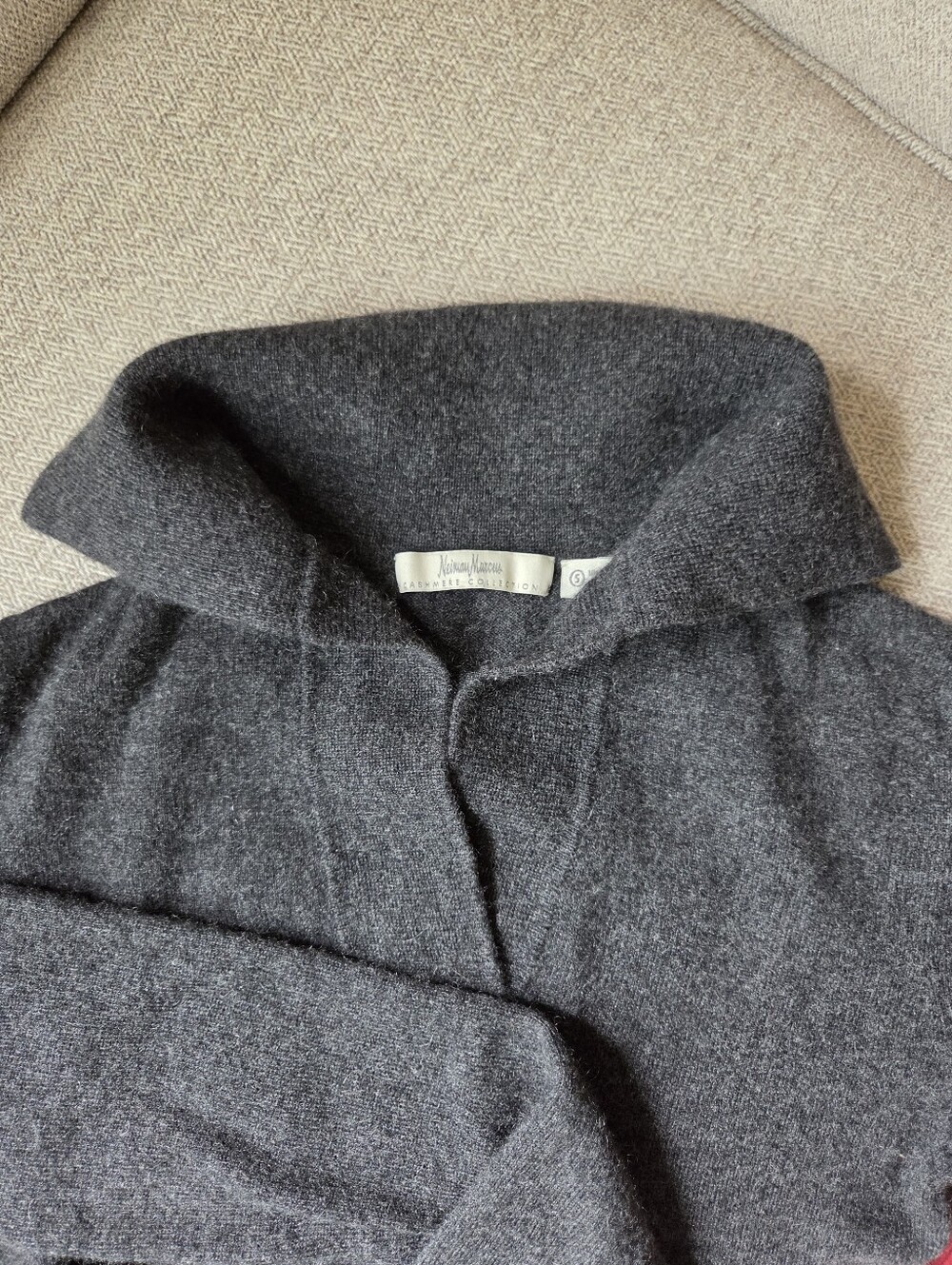 Neiman Marcus Cashmere Collection Charcoal Cashmere Wool Sweater Small - Picture 2 of 5